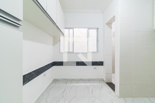 Quarto de kitnet/studio para alugar com 1 quarto, 20m² em Jardim Oriental, São Paulo