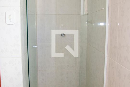Banheiro de apartamento para alugar com 2 quartos, 80m² em Porto da Pedra, São Gonçalo