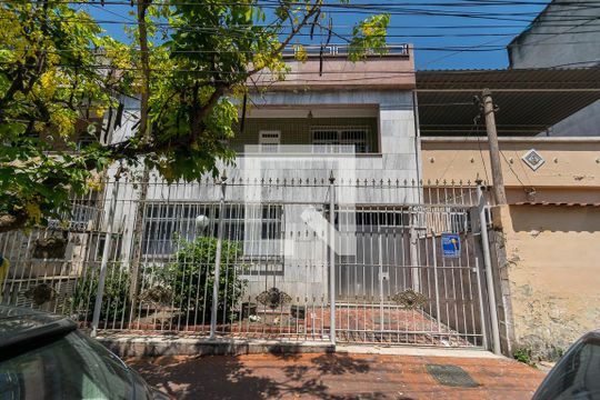 Fachada de casa à venda com 5 quartos, 365m² em Irajá, Rio de Janeiro
