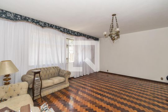 Casa à venda com 5 quartos, 365m² em Irajá, Rio de Janeiro