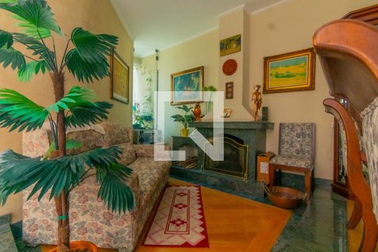 Sala de casa para alugar com 5 quartos, 340m² em Campo Grande, São Paulo