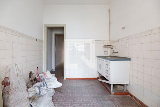 Cozinha de kitnet/studio para alugar com 1 quarto, 25m² em Bela Vista, São Paulo