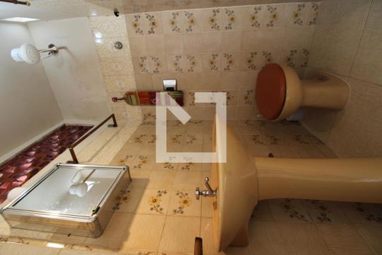 Banheiro 2 de casa à venda com 6 quartos, 415m² em Piedade, Rio de Janeiro