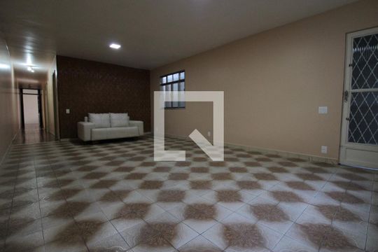 Casa à venda com 6 quartos, 415m² em Piedade, Rio de Janeiro