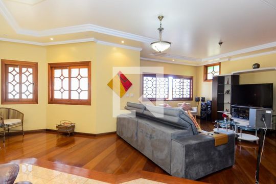 Sala de casa à venda com 3 quartos, 592m² em Vila Rosália, Guarulhos