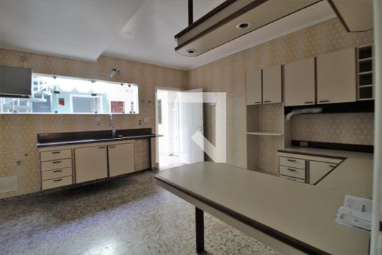 Cozinha de casa à venda com 3 quartos, 150m² em Chácara Santo Antônio (zona Sul), São Paulo