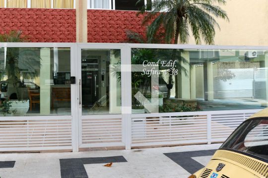 Fachada de apartamento para alugar com 1 quarto, 60m² em Vila Alzira, Guarujá