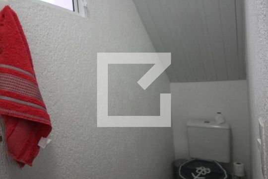 Lavabo de casa para alugar com 3 quartos, 95m² em Vila Marari, São Paulo