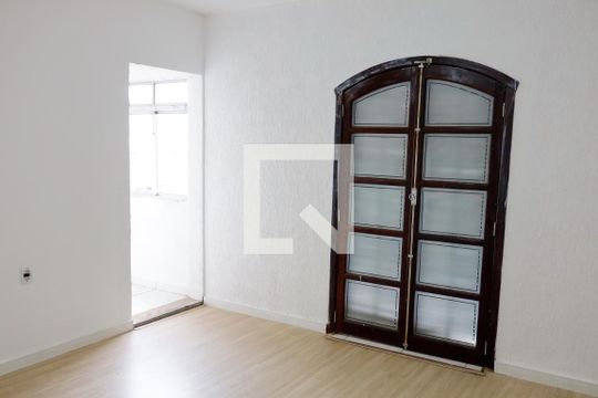 Quarto 1 de casa à venda com 2 quartos, 100m² em Jardim Roberto, Osasco