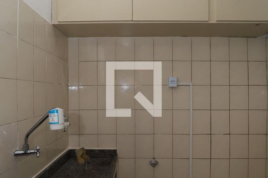 Cozinha de kitnet/studio à venda com 1 quarto, 28m² em Santa Cecília, São Paulo