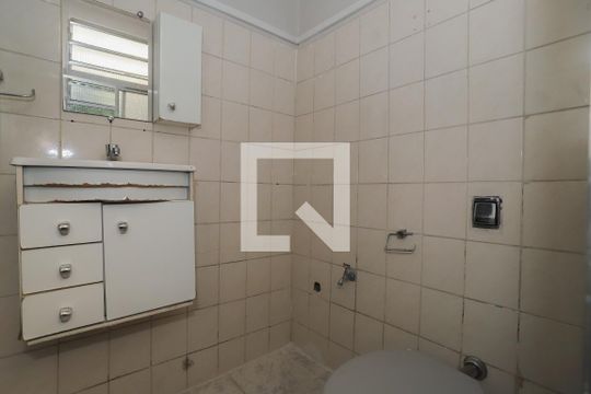 Banheiro de kitnet/studio à venda com 1 quarto, 28m² em Santa Cecília, São Paulo