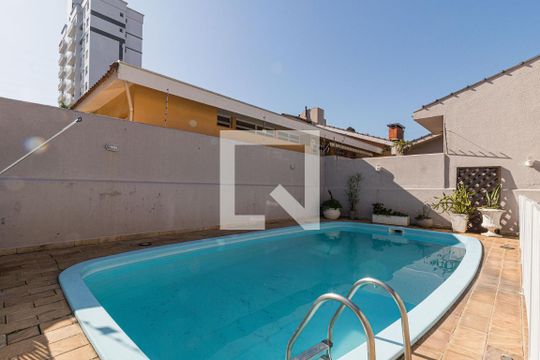 Piscina de casa para alugar com 3 quartos, 300m² em Jardim Lindóia, Porto Alegre