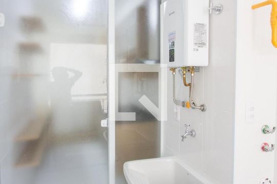 Área de Serviço de apartamento para alugar com 2 quartos, 62m² em Chácara Santo Antônio (zona Sul), São Paulo