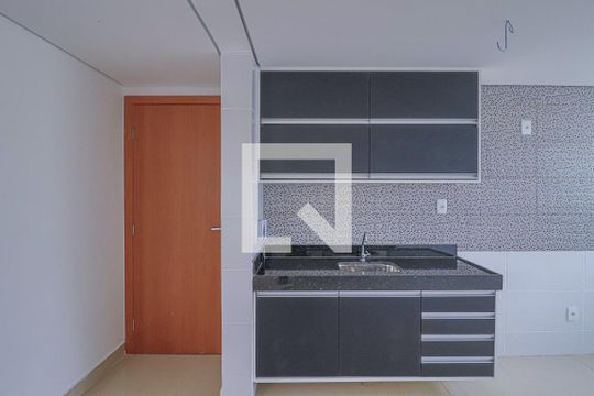 Cozinha e Área de Serviço de apartamento à venda com 4 quartos, 160m² em Santa Efigênia, Belo Horizonte