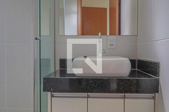 Banheiro Quarto Suíte de apartamento à venda com 4 quartos, 160m² em Santa Efigênia, Belo Horizonte