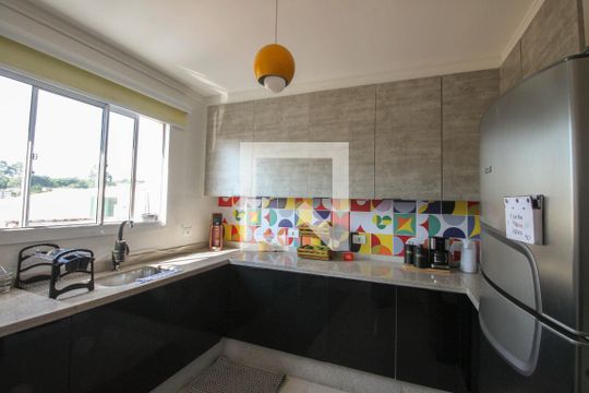 Cozinha de casa à venda com 3 quartos, 200m² em Vila Lúcia, São Paulo