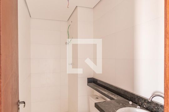 Banheiro Social de apartamento à venda com 2 quartos, 38m² em Vila Antonina, São Paulo