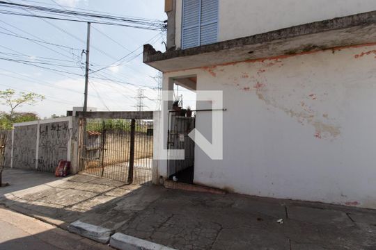 Fachada de casa para alugar com 1 quarto, 65m² em Vila Guilhermina, São Paulo