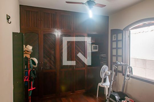Quarto 1 de casa à venda com 4 quartos, 344m² em Taquara, Rio de Janeiro