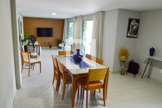 Sala  de apartamento à venda com 3 quartos, 240m² em Taquara, Rio de Janeiro