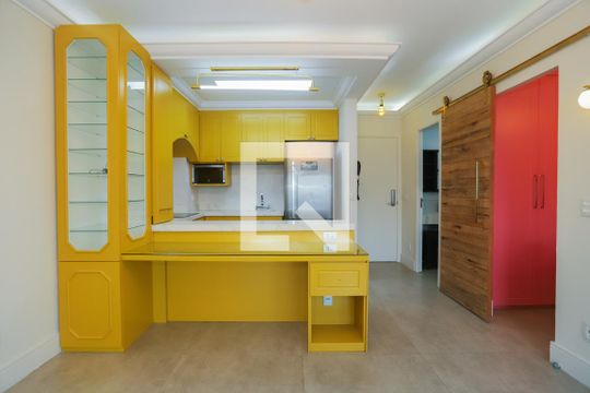 Sala de kitnet/studio à venda com 1 quarto, 51m² em Barra Funda, São Paulo