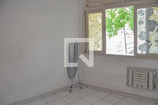 Quarto 1 de casa à venda com 2 quartos, 100m² em Santa Rosa, Niterói