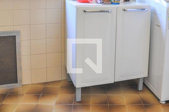 Cozinha/Área de Serviço de casa à venda com 2 quartos, 100m² em Santa Rosa, Niterói