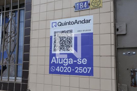 Fachada de casa para alugar com 1 quarto, 25m² em Vila Libanesa, São Paulo