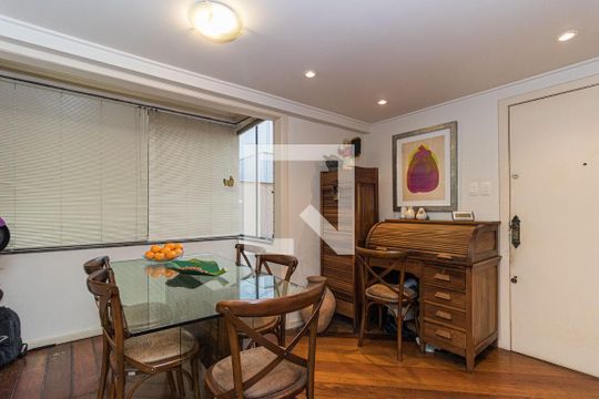 Sala de apartamento à venda com 3 quartos, 113m² em Petrópolis, Porto Alegre
