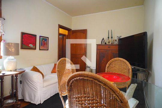 Apartamento para alugar com 3 quartos, 156m² em São João, Porto Alegre
