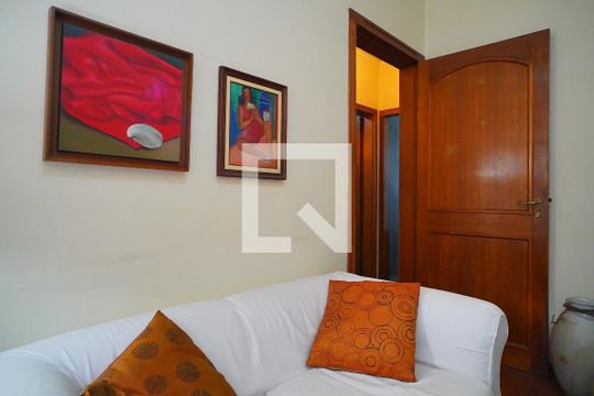 Sala de apartamento para alugar com 3 quartos, 156m² em São João, Porto Alegre