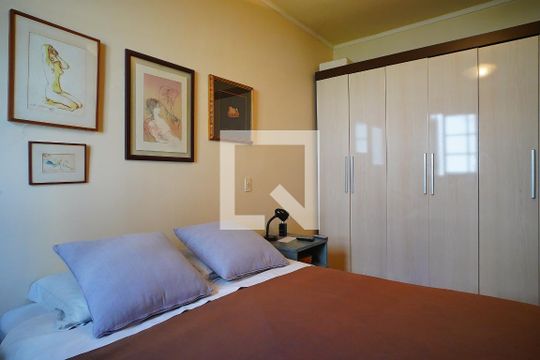 Quarto 1 de apartamento para alugar com 3 quartos, 156m² em São João, Porto Alegre