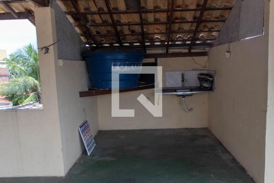 Área de Serviço de casa para alugar com 5 quartos, 326m² em Itapuã, Salvador