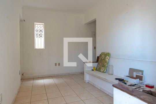 Casa para alugar com 5 quartos, 326m² em Itapuã, Salvador