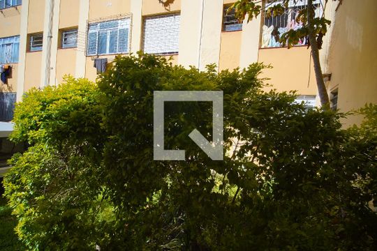 Sala de apartamento à venda com 1 quarto, 60m² em Humaitá, Porto Alegre