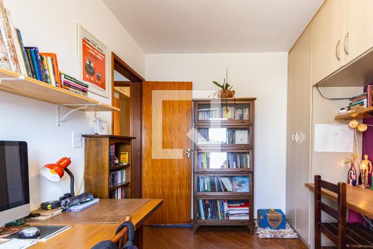 Apartamento à venda com 2 quartos, 60m² em Jardim Caner, Taboão da Serra