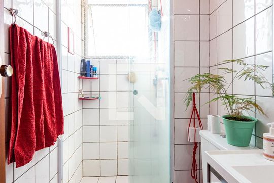 Apartamento à venda com 2 quartos, 60m² em Jardim Caner, Taboão da Serra