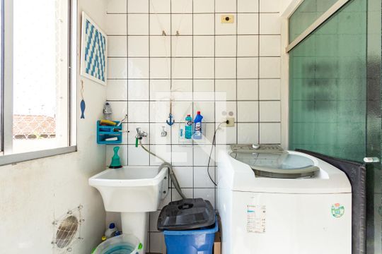 Apartamento à venda com 2 quartos, 60m² em Jardim Caner, Taboão da Serra