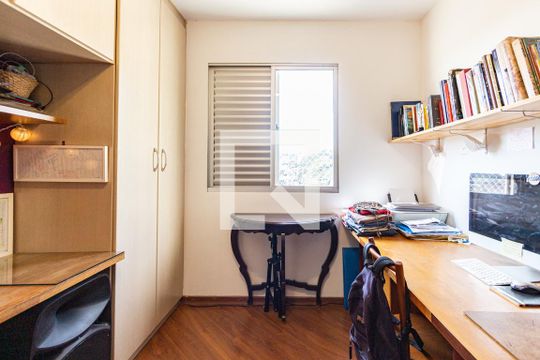 Apartamento à venda com 2 quartos, 60m² em Jardim Caner, Taboão da Serra