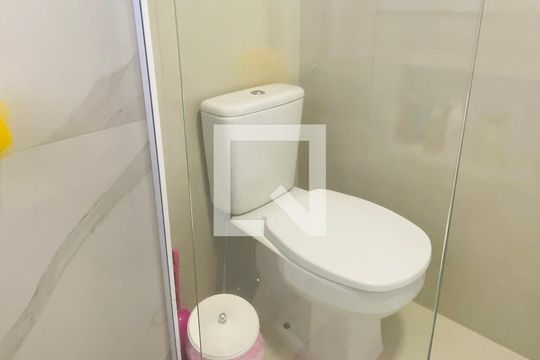 Banheiro da Suíte 1 de apartamento à venda com 3 quartos, 110m² em Alphaville Empresarial, Barueri