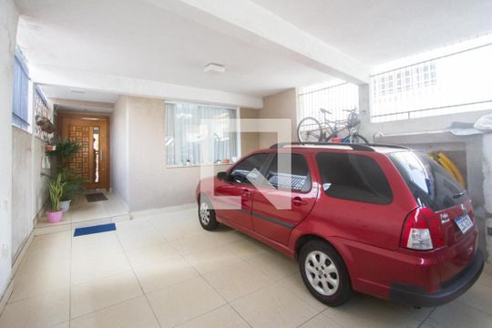 Garagem de casa para alugar com 3 quartos, 457m² em Chácara Santo Antônio (zona Sul), São Paulo