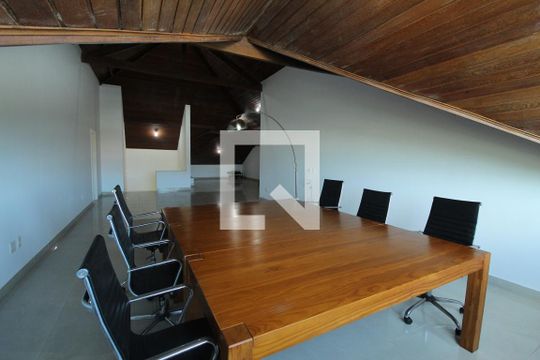 Sotão de casa de condomínio à venda com 6 quartos, 997m² em Barra da Tijuca, Rio de Janeiro