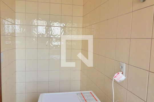 Área de serviço de apartamento à venda com 1 quarto, 64m² em Niterói, Canoas