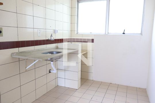 Cozinha e Área de Serviço de kitnet/studio para alugar com 1 quarto, 31m² em Morro do Espelho, São Leopoldo