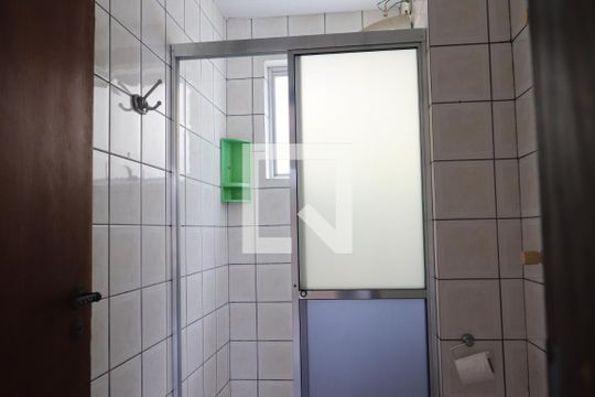 Banheiro de kitnet/studio para alugar com 1 quarto, 31m² em Morro do Espelho, São Leopoldo