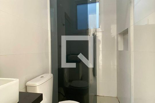 Banheiro de kitnet/studio para alugar com 1 quarto, 35m² em Vila Nova, Novo Hamburgo
