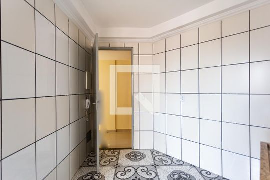 Cozinha de apartamento à venda com 2 quartos, 55m² em Bandeiras, Osasco