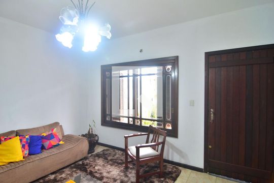 Sala de casa à venda com 6 quartos, 239m² em São José, Canoas