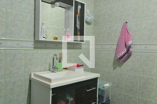 Casa 1 - Banheiro Suíte de casa à venda com 6 quartos, 239m² em São José, Canoas