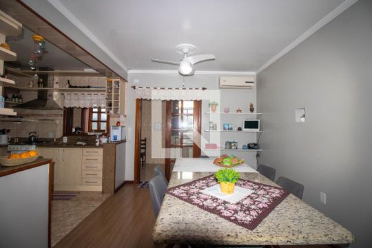 Sala de Jantar de casa para alugar com 3 quartos, 287m² em Sarandi, Porto Alegre